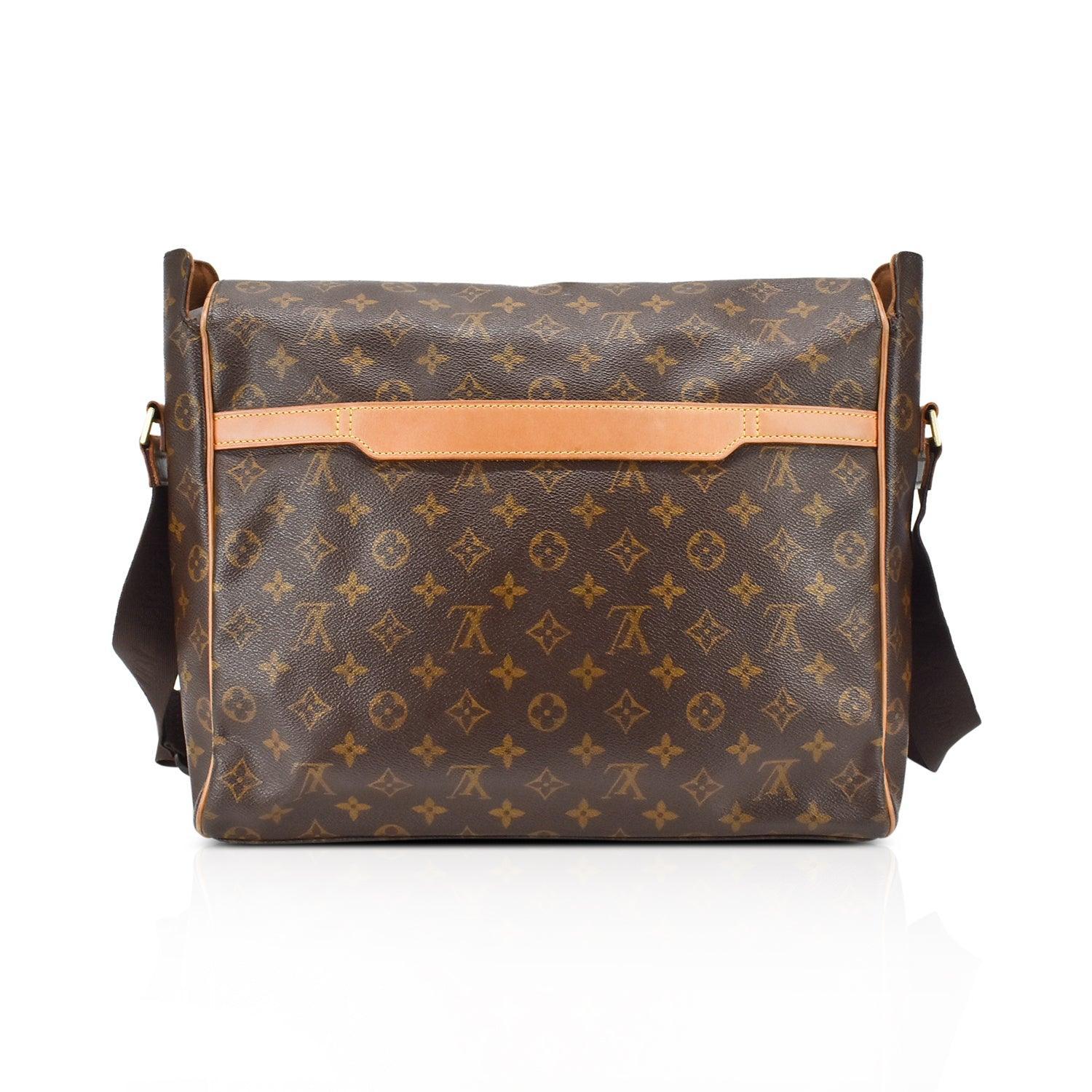 Louis Vuitton 'Valmy GM' Messenger Bag - Fashionably Yours