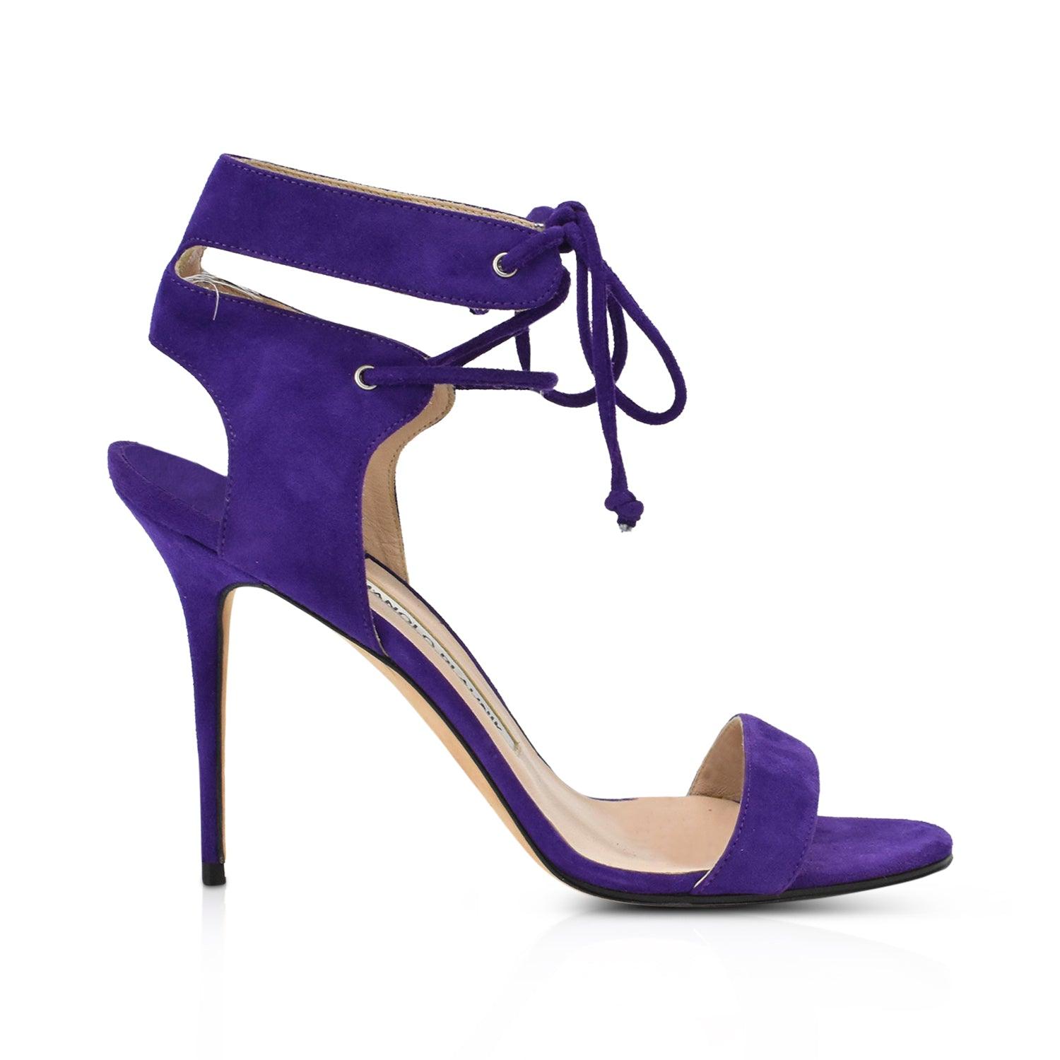 Manolo Blahnik, Suede Pumps