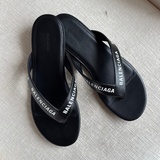 Balenciaga Logo Flip-Flops - Women's 35.5