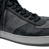 Louis Vuitton 'Rivoli' Sneakers - Men's 10