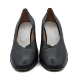 Margiela 'V-Cut' Pumps - Women's 40