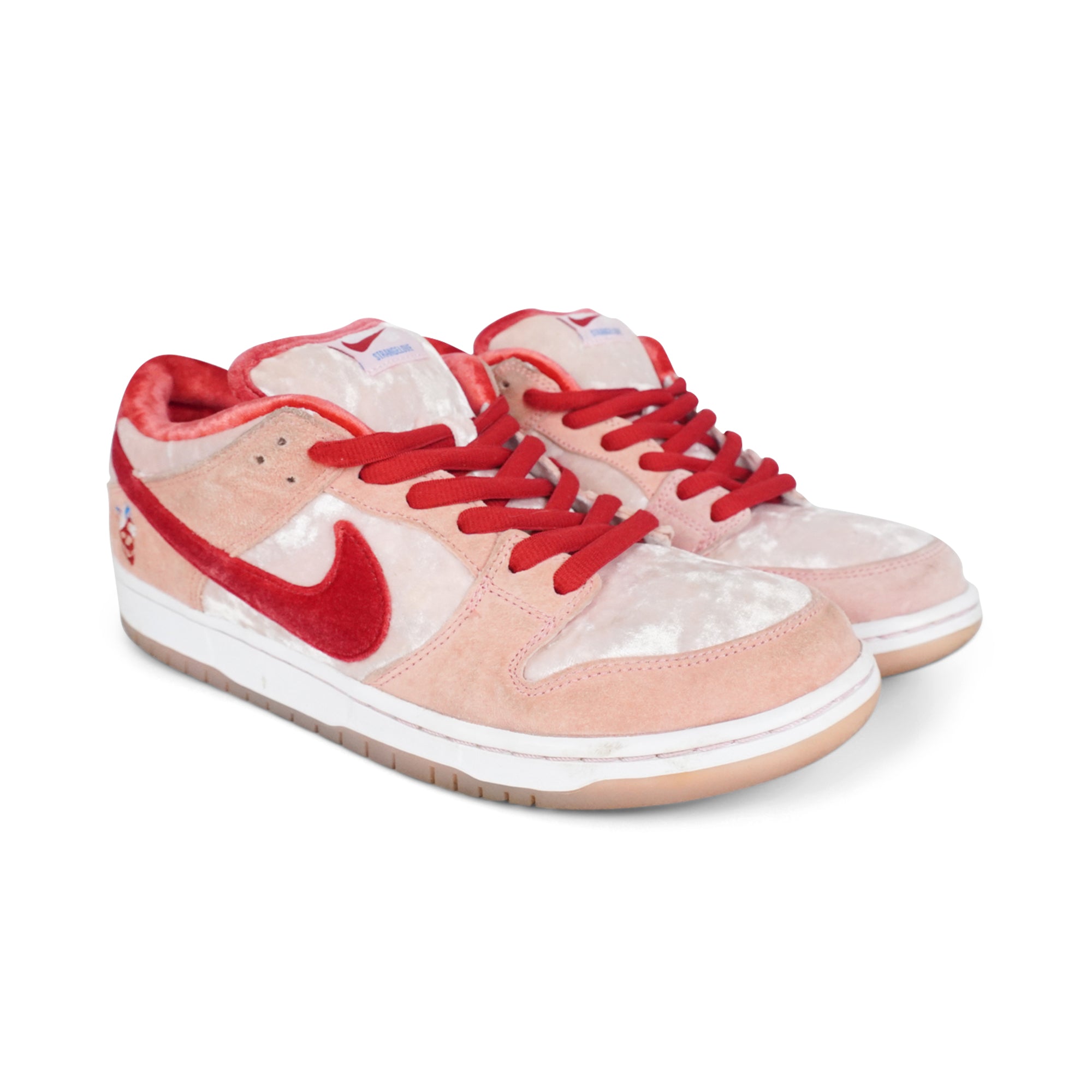 Nike Shoe Sb Dunk Low Valentines Day 2020 Strange Love Sb Dunk Low
