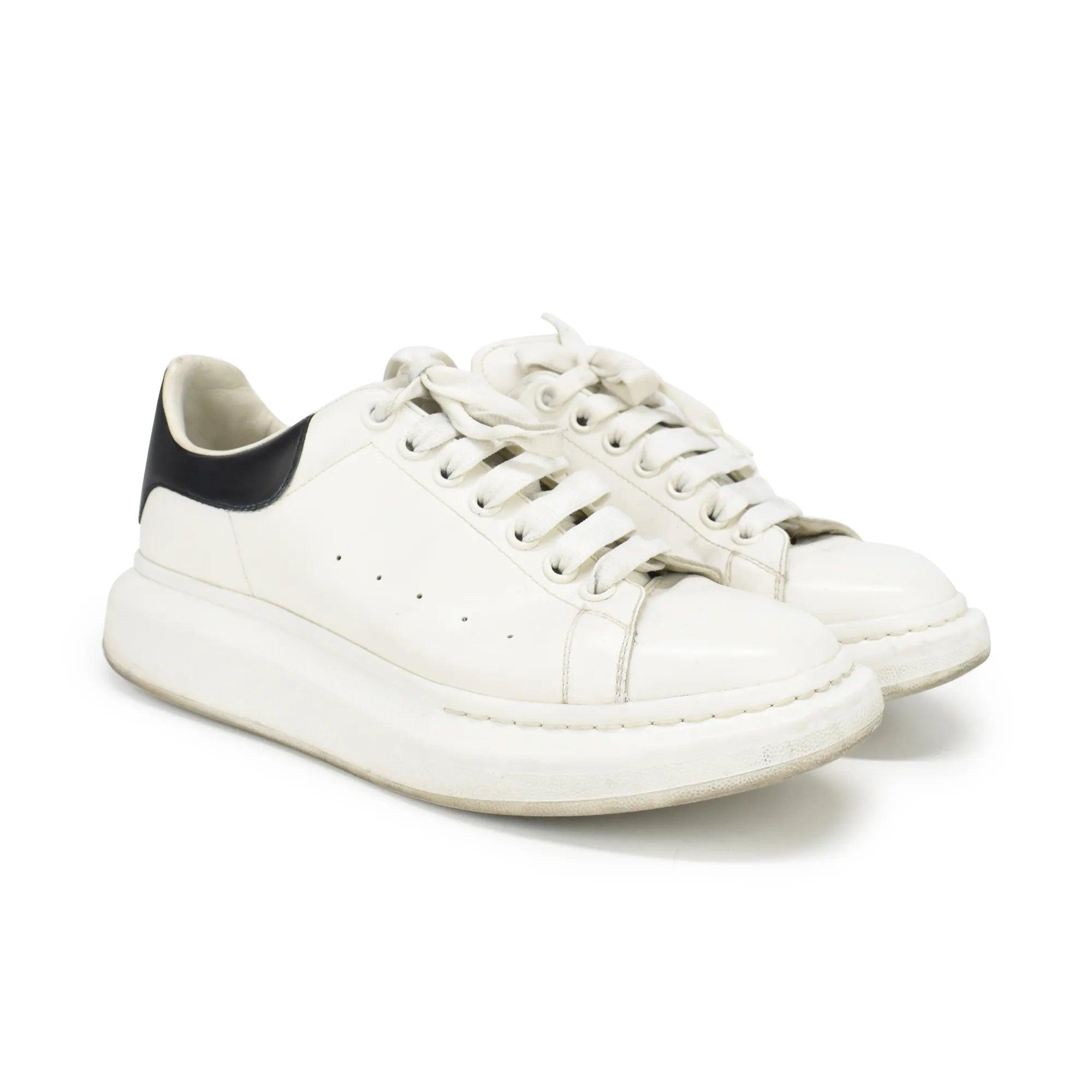 Alexander McQueen Sneakers Men s 42 Fashionably Yours