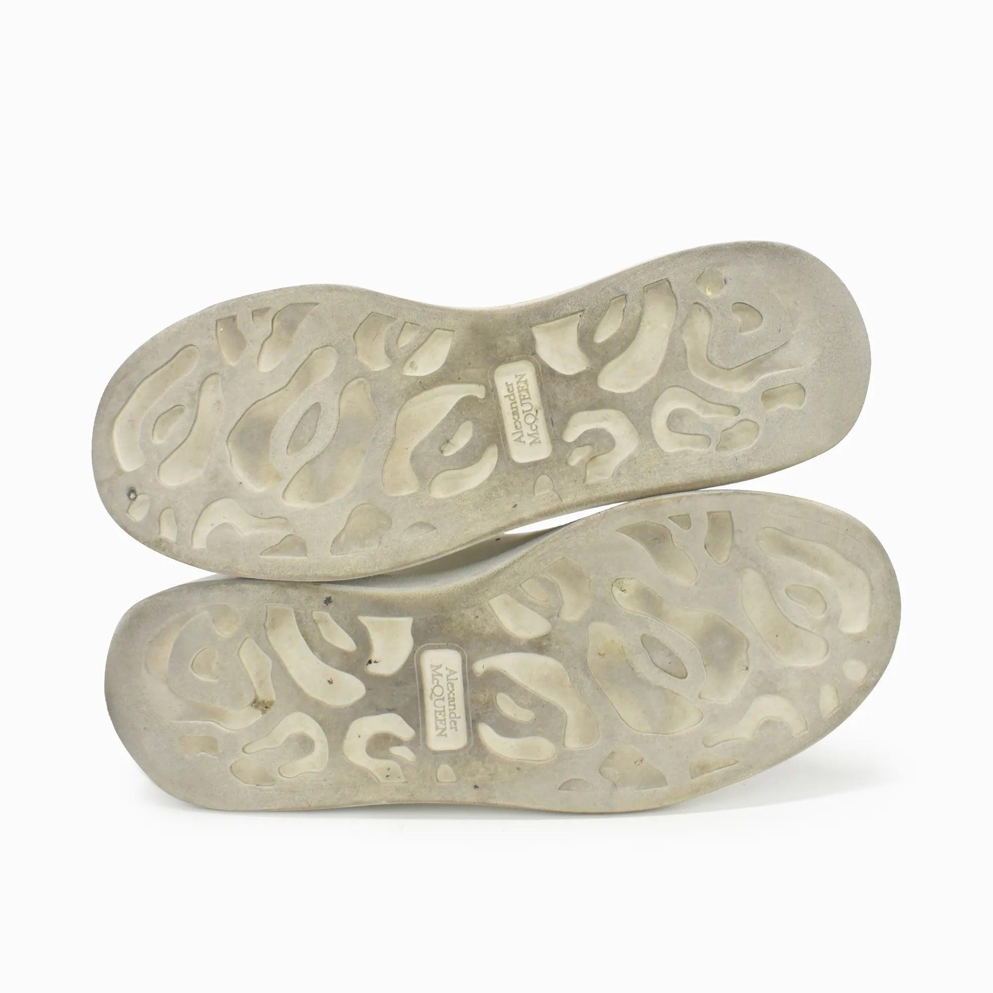 Alexander McQueen Sneakers - Men's 42 – Fashionably Yours Alexander McQueen Sneakers - Men's 42 – Fashionably Yours