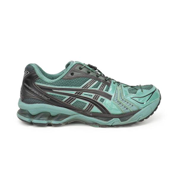 Asics x Undefeated Sneakers Women s 9.5 Fashionably Yours