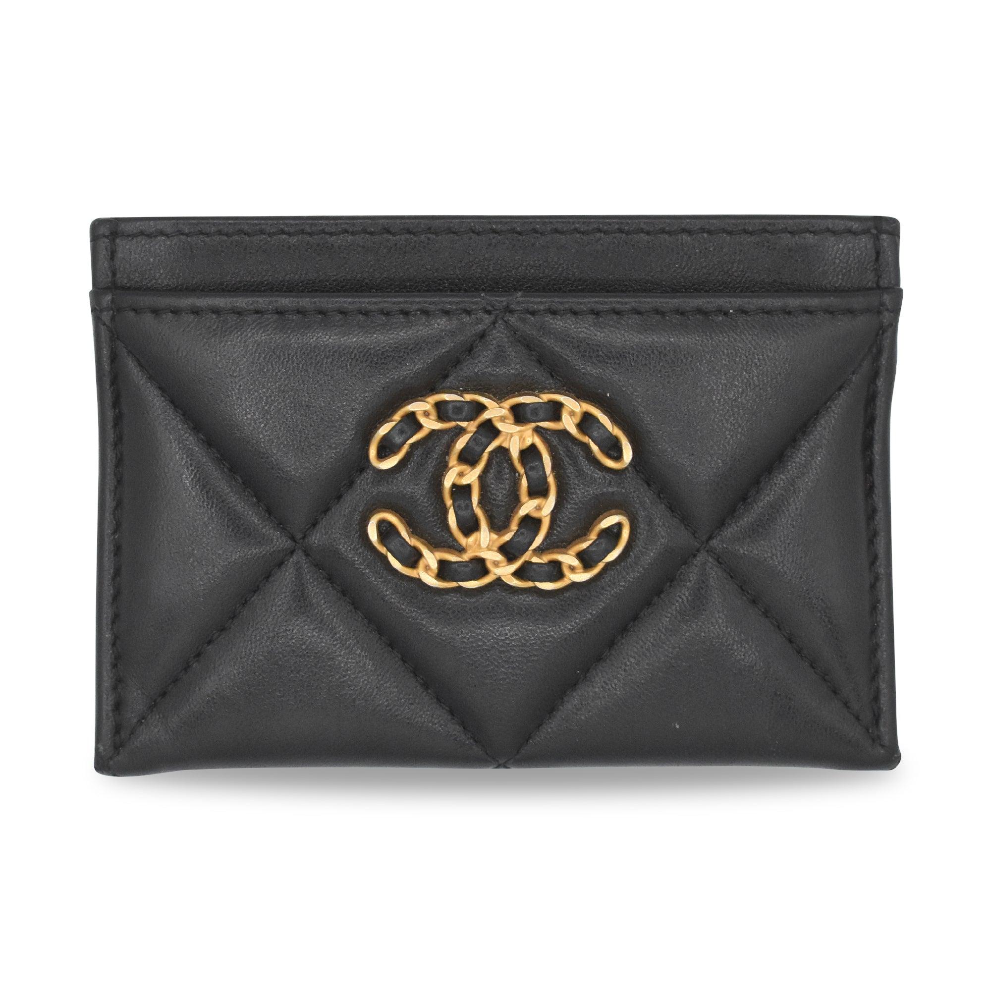 Chanel '19' Card Holder - Fashionably Yours