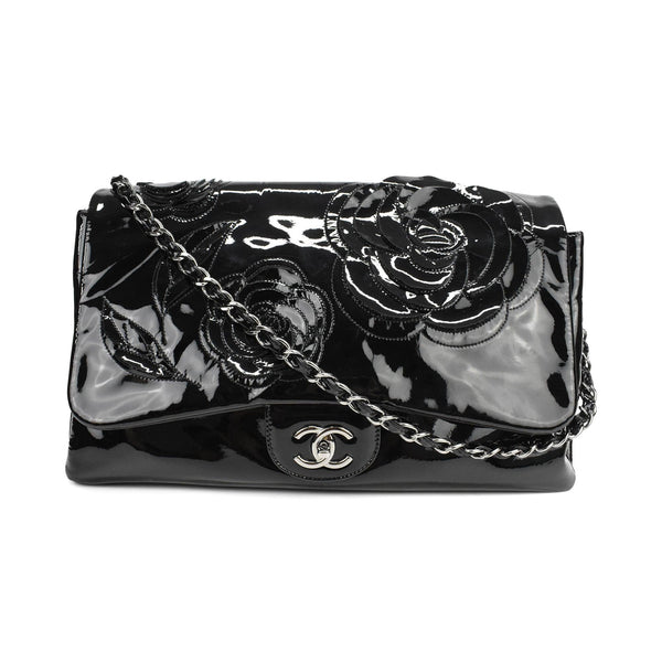 【黒の気品、漂う艶感】CHANEL ベルベットバッグ chanel-shoulder-bag-