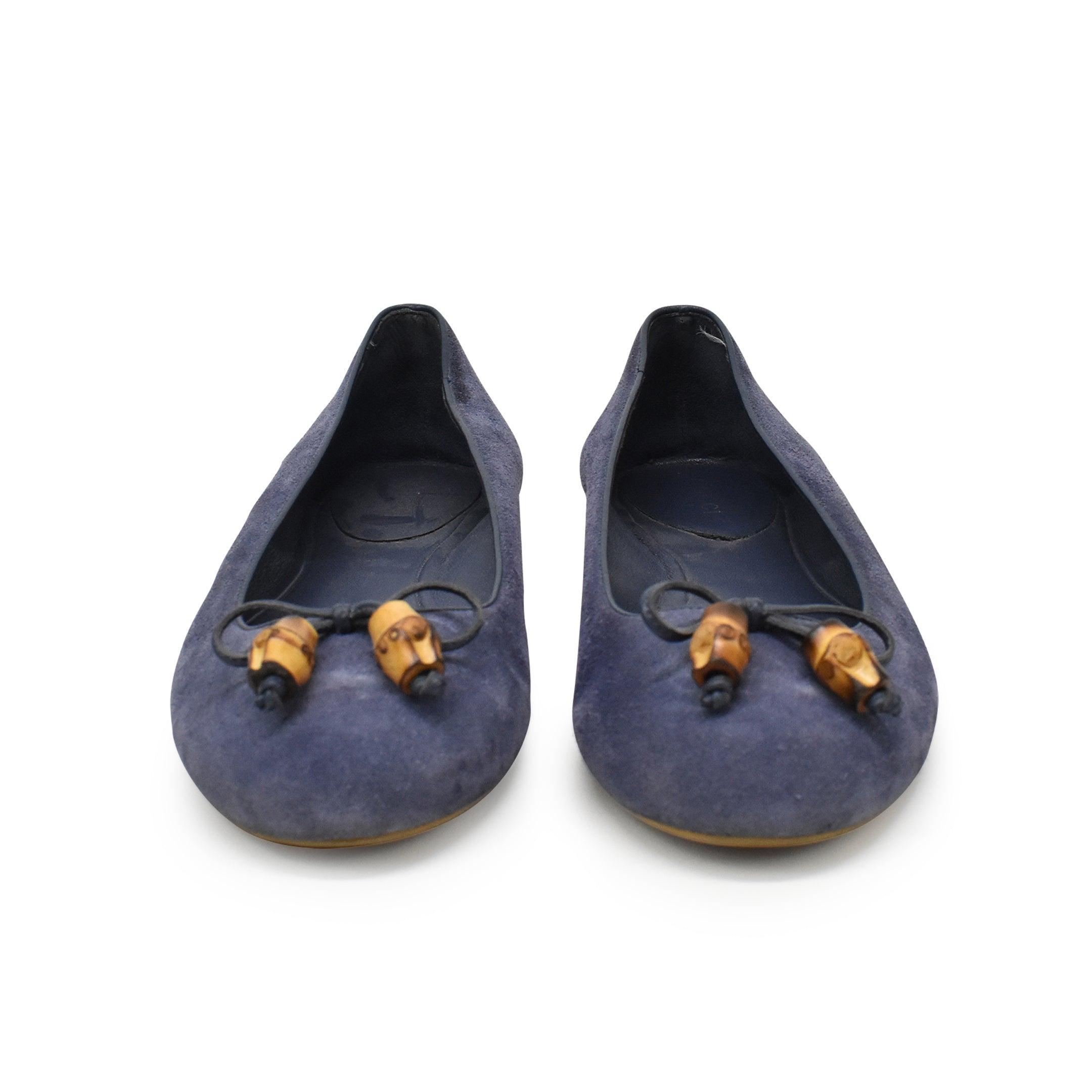 Gucci Flats - Women's 37 - Fashionably Yours
