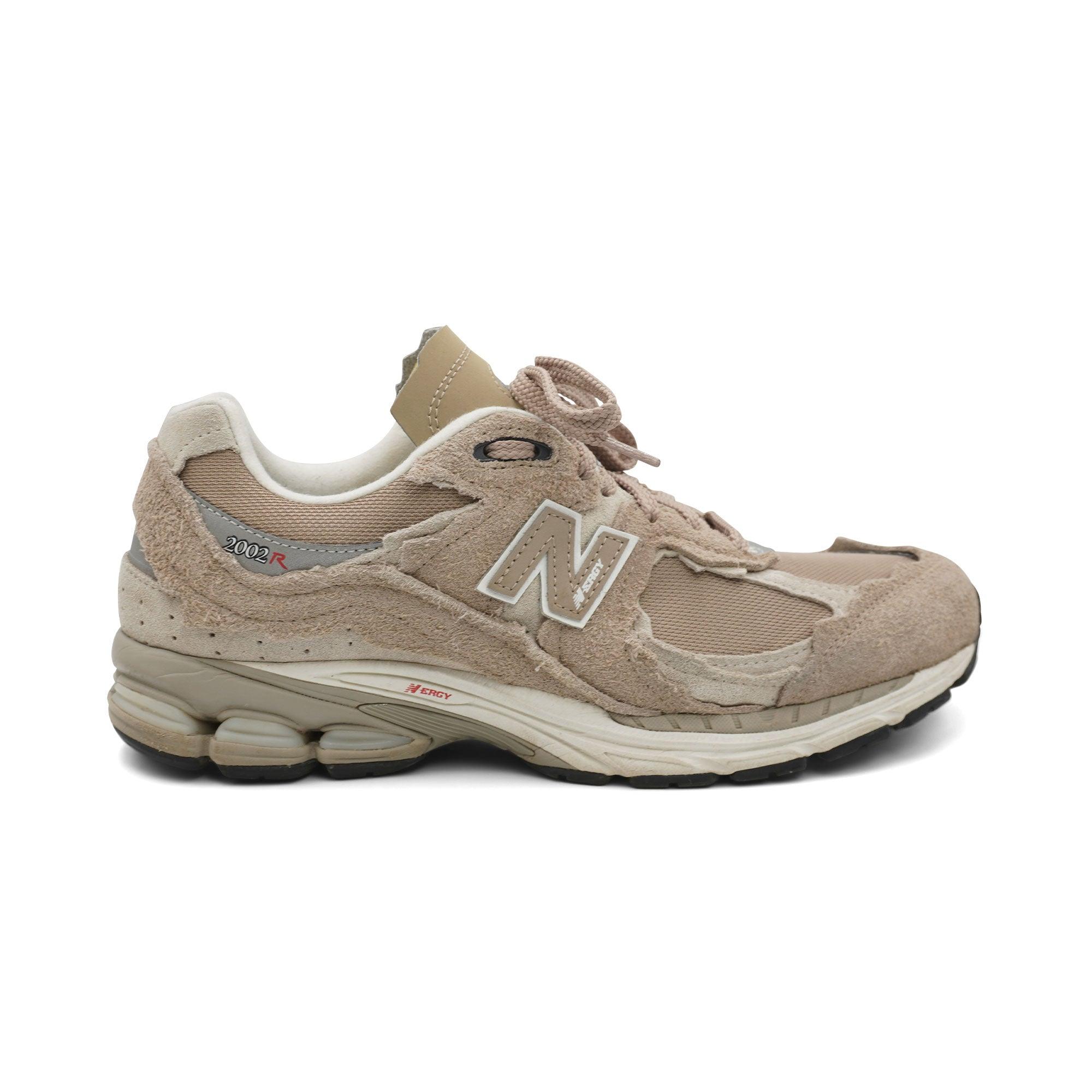 New Balance '2002R' Sneakers - Men's 9.5 - Fashionably Yours