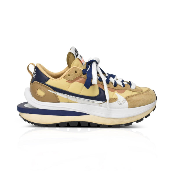 sacai white vaporwaffle