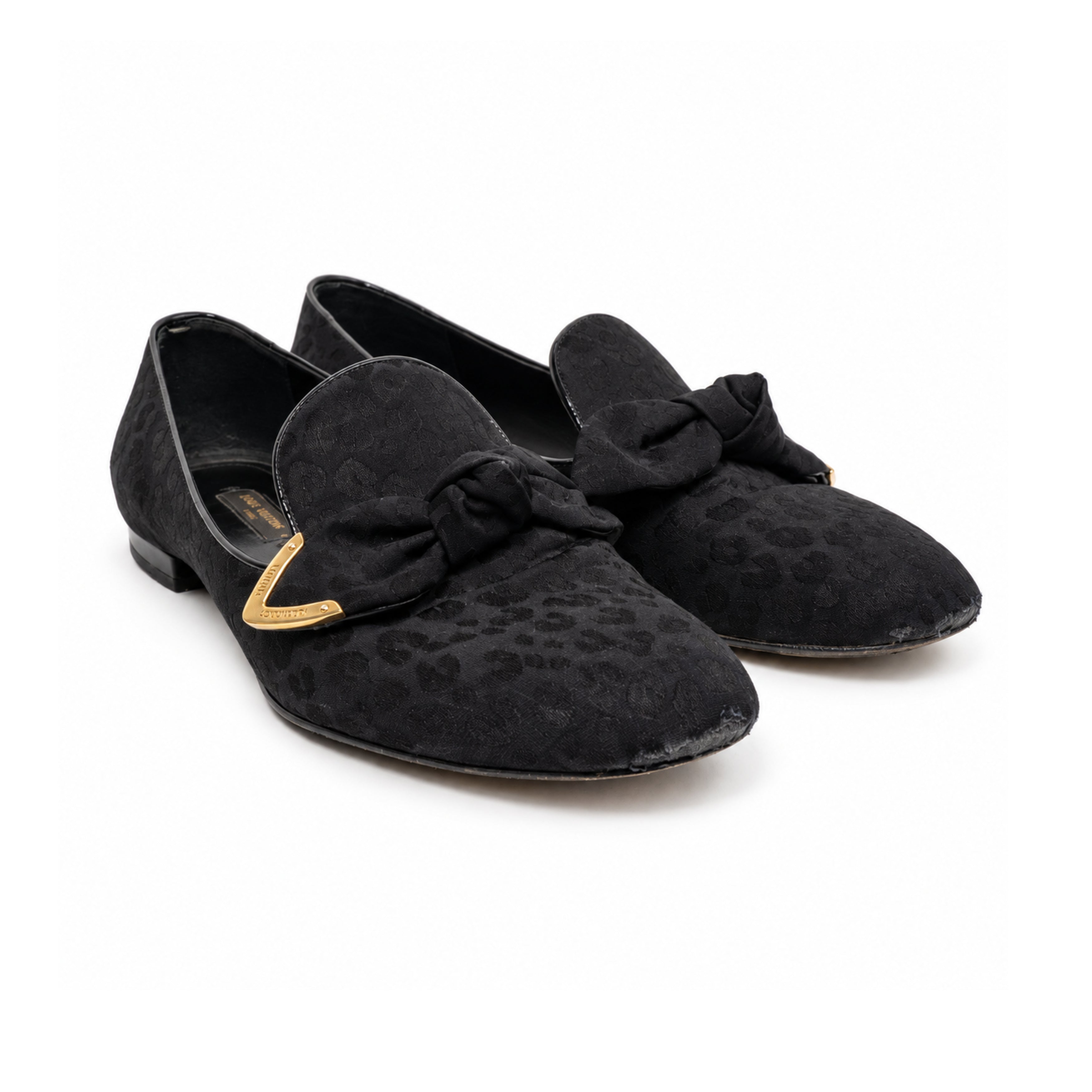 Louis Vuitton black bow loafers 01 three quarter