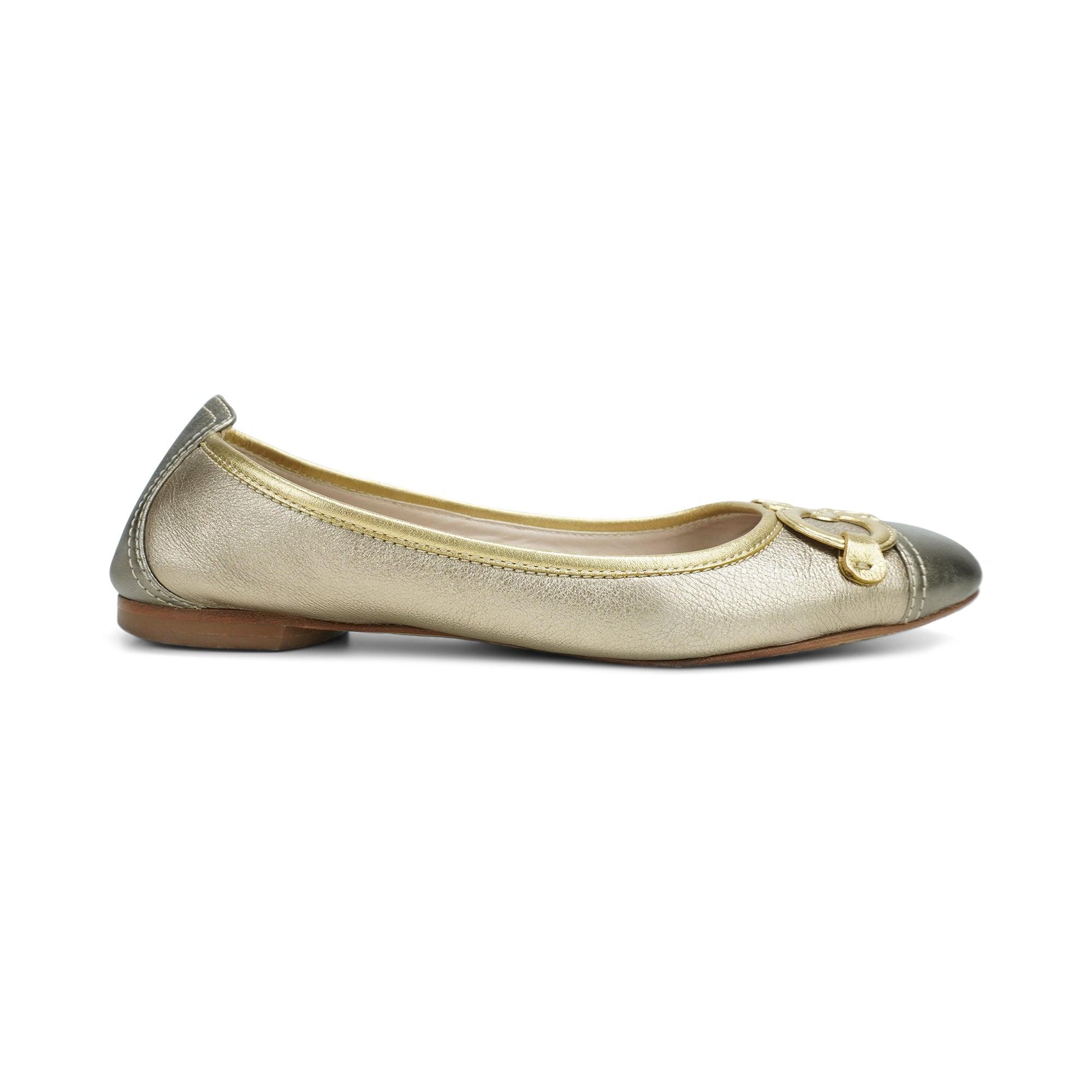 Salvatore Ferragamo Flats - Women's 9 - Fashionably Yours