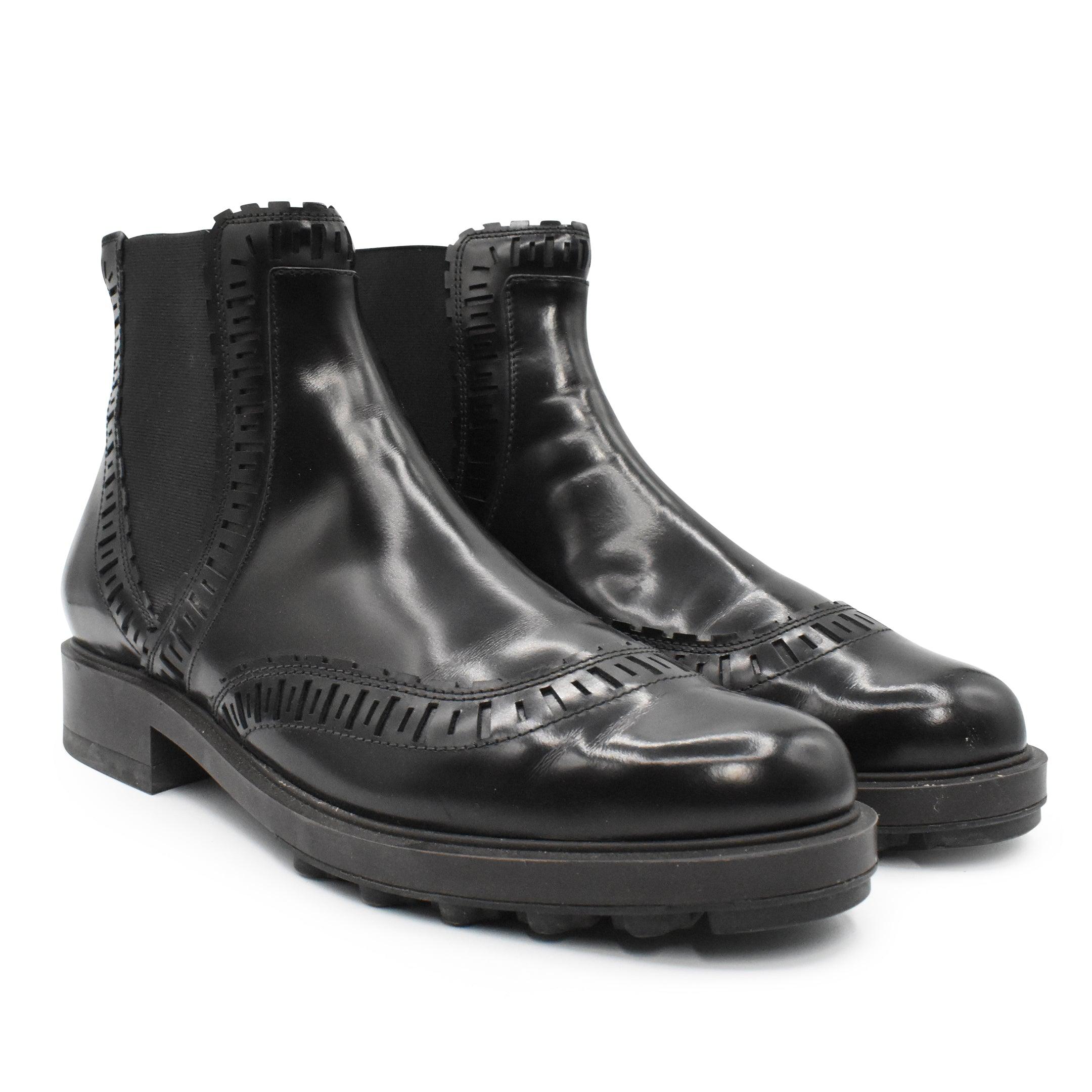 Tod's Ankle Boots - Men's 42 - Fashionably Yours