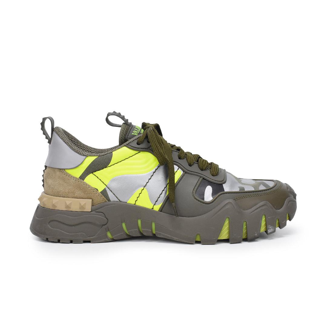 Valentino Sneakers - Men's 41.5 - Fashionably Yours