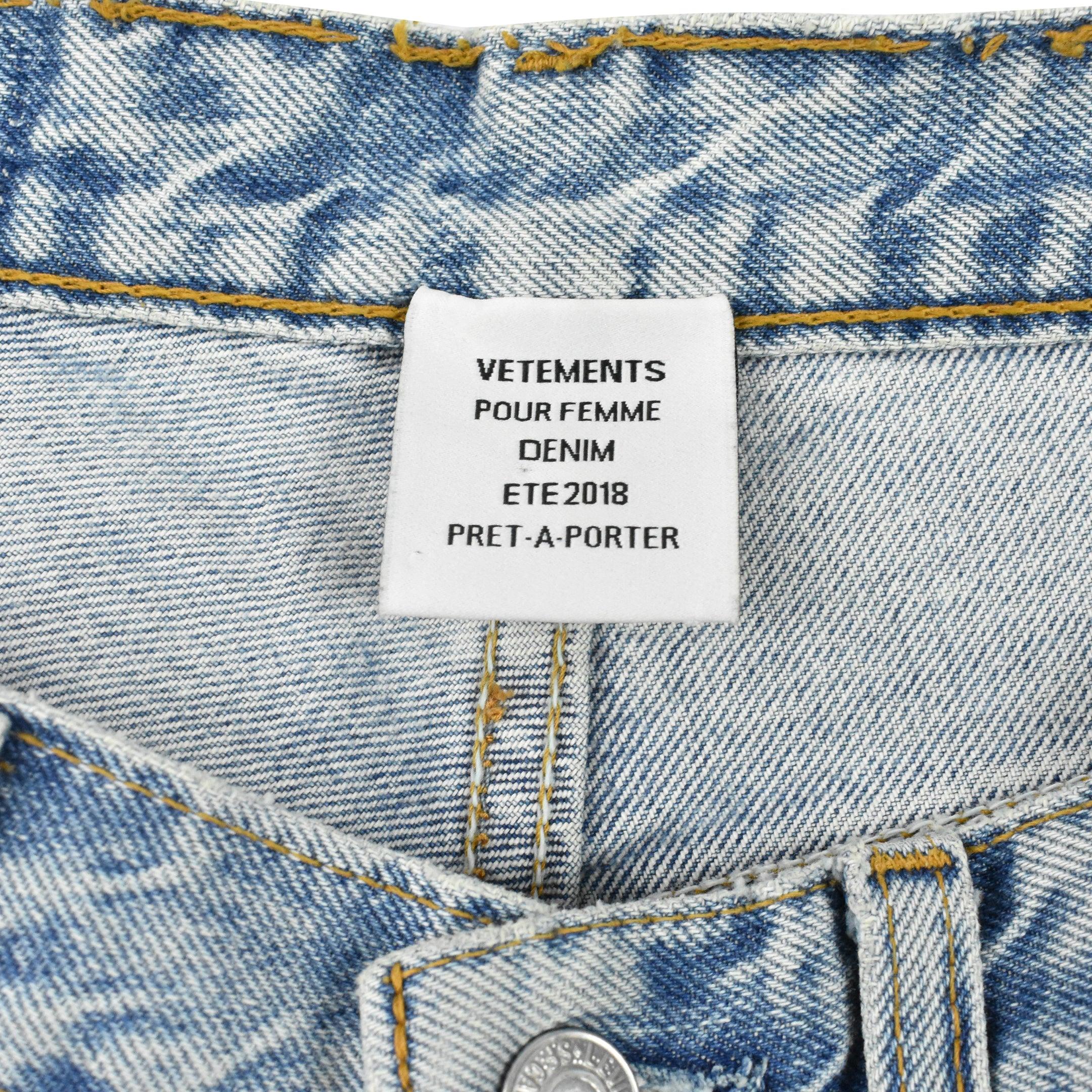 Vetements x Levi's Jeans Women's M – Fashionably Yours