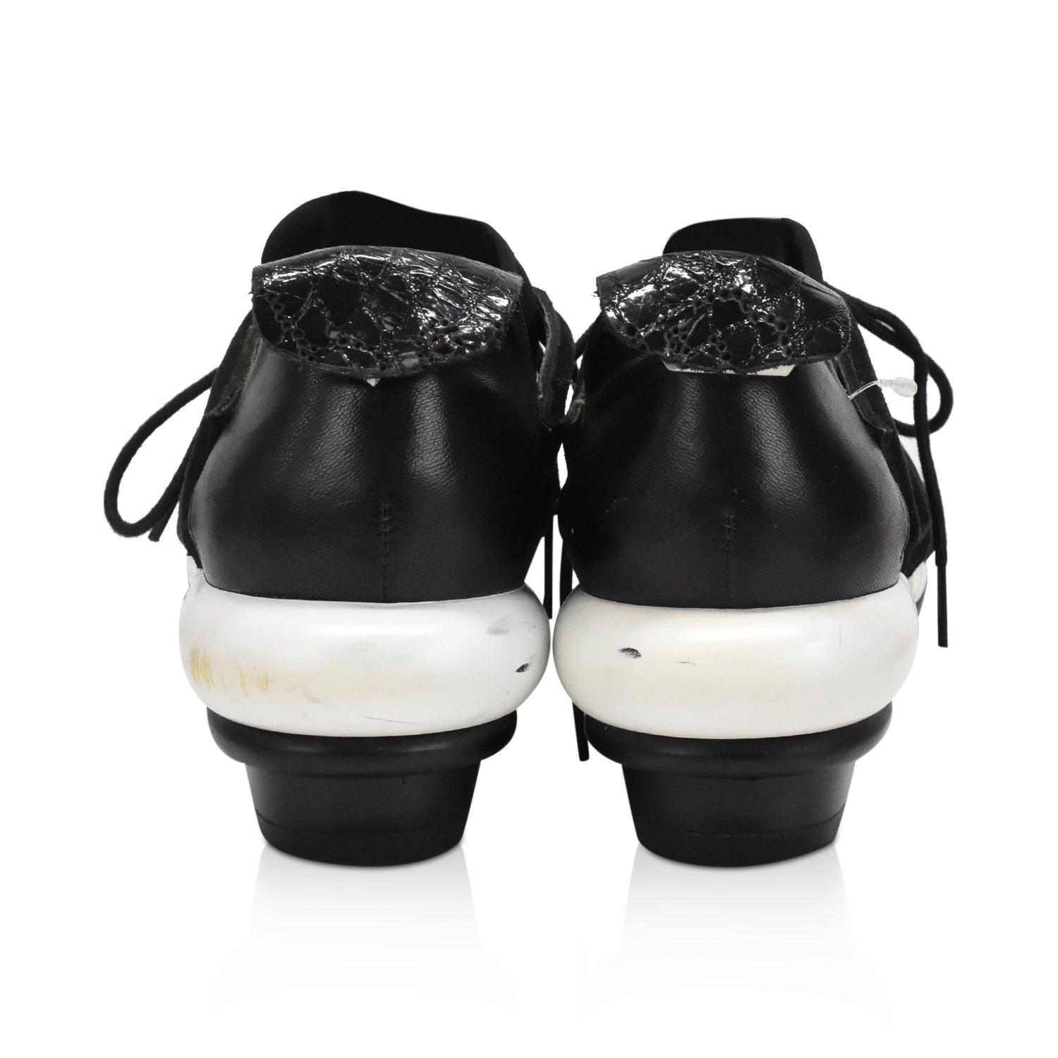 Y3 Sneakers - Women's 9 - Fashionably Yours