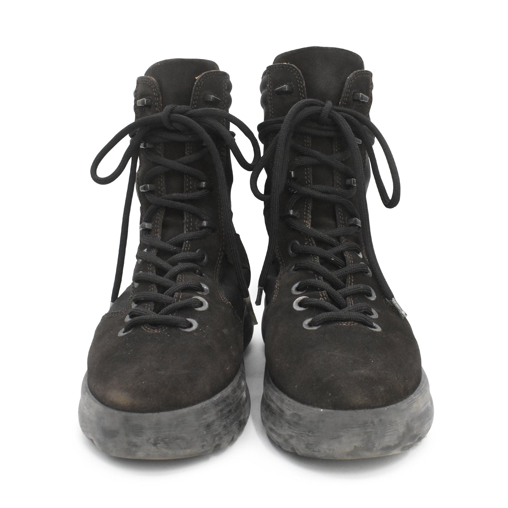 Yeezy Moon Boots - Men's 41 - Fashionably Yours