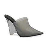 Yeezy Mules - Women's 39 - Fashionably Yours